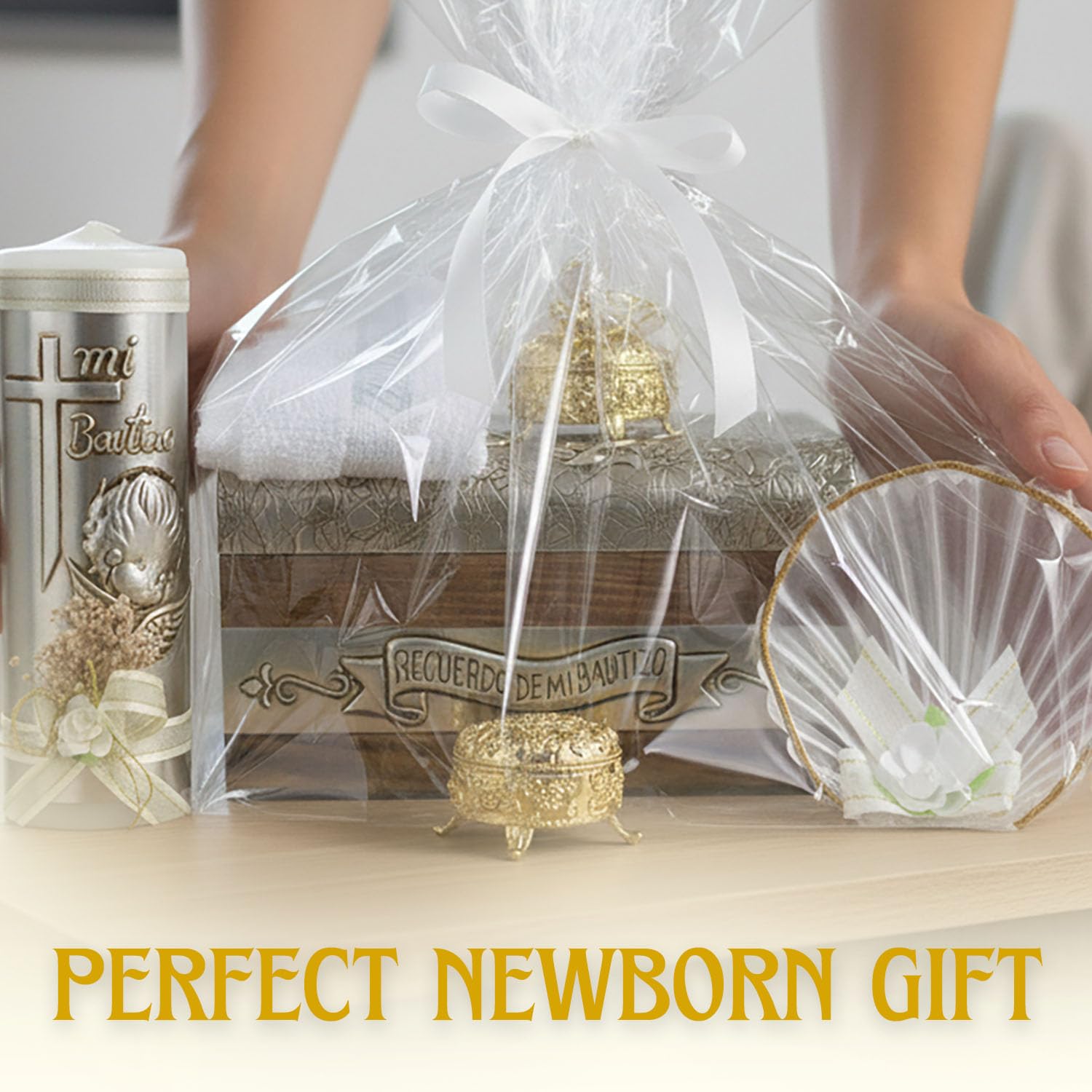 Baptism candle set in Premium decoration box with towel, rosary and shell included - Velas para bautizo Recuerdos de bau