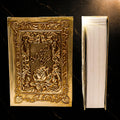 Quinceañera Bible — Biblia católica en español con cubierta dorada metálica | Regalo de XV Años
